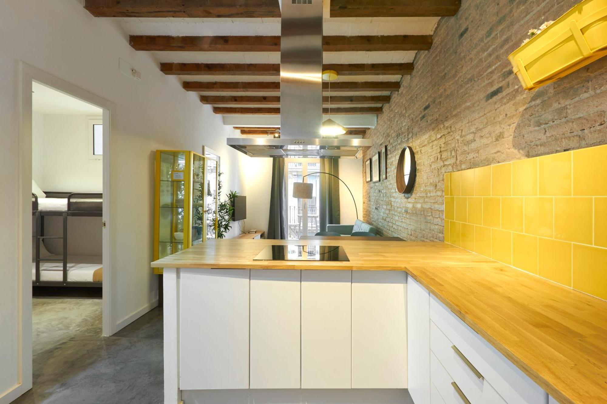 64 Apartment In A Typical Barcelona'S Old Building Bagian luar foto