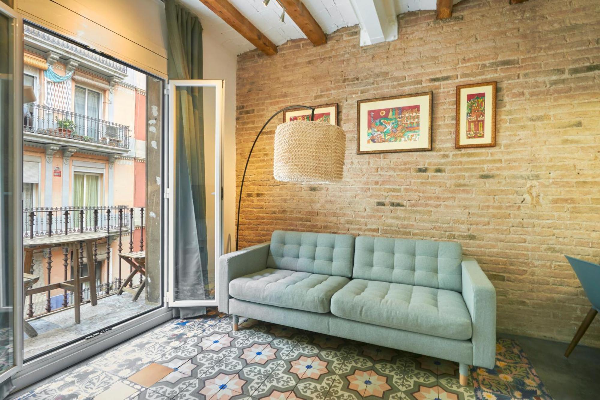 64 Apartment In A Typical Barcelona'S Old Building Bagian luar foto